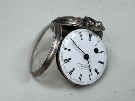 COURTEMNAHCE in Quimper.
Silver plated pocket watc