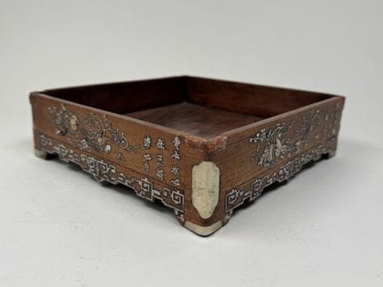 ASIA, 20th century.
Plant stand or large trinket b