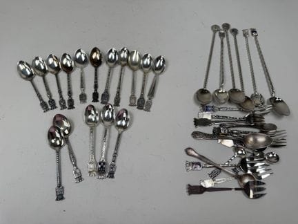 Sammlung von 16 kleinen Touristenlöffeln aus 950/1