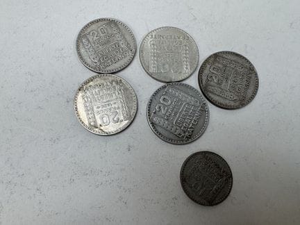 Silbermünzenset, bestehend aus:
- 5 Münzen zu 20 F