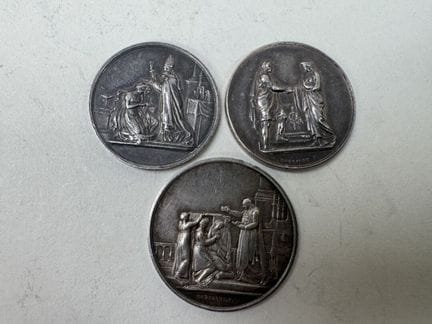 3 silberne Hochzeitsmünzen, davon zwei von MONTAGN