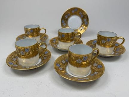 LIMOGES.
Porcelain Consortium.
Set of 5 coffee cup
