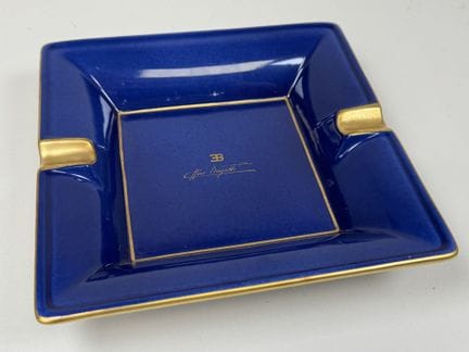 LIMOGES.
Ashtray that can double as a trinket dish