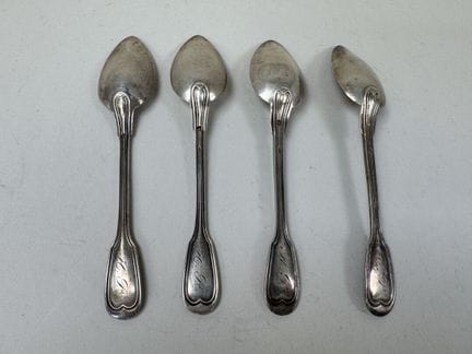 Set aus 4 kleinen Löffeln aus 950/1000er Silber, M