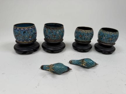 CHINA, 20th century.
4 small pieces that can be us
