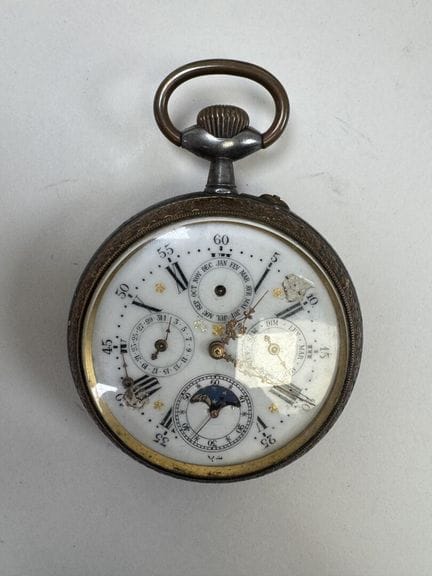 Große Taschenuhr mit Komplikationen und Mondphasen