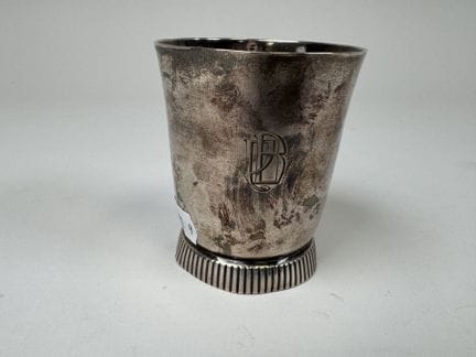Copa de plata 950/1000, con el sello de Minerva, p