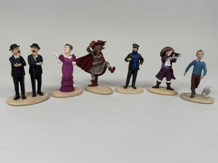 PARAMOUNT PICTURES 2011.
6 figurine in resina poli