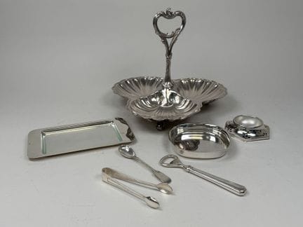 Présentoir mendiant en métal argenté à trois compa