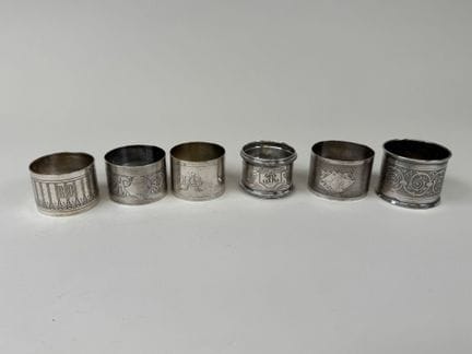 5 servilleteros de plata 950/1000, con el sello de