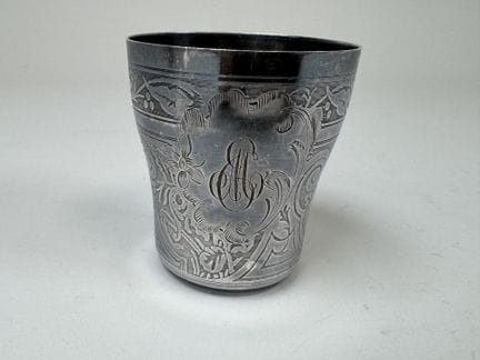 Copa de plata 950/1000, con el sello de Minerva, d