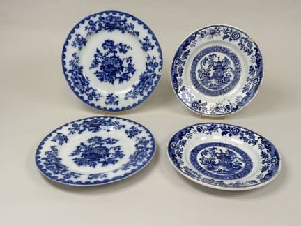 CREIL and MONTEREAU - NANKIN.
Two pairs of small b
