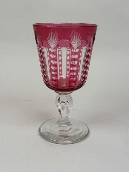 Vaso de cristal tallado y parcialmente coloreado c