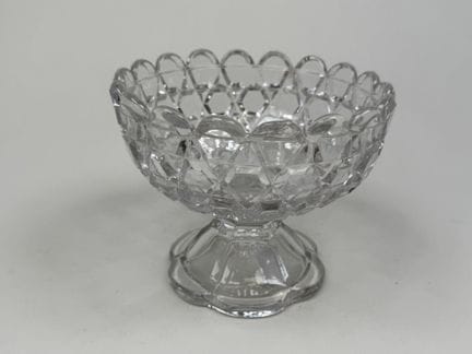 BACCARAT, atribuido a.
Copa o azucarero de cristal