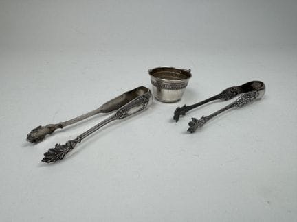 Juego de plata 950/1000, con el sello de Minerva, 
