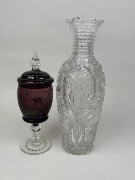 Conjunto de cristal y vidrio compuesto por:
- BOHE