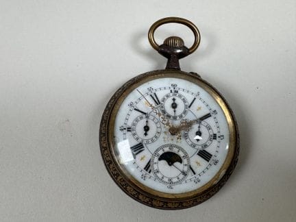 Orologio da tasca da ferroviere in metallo cesella