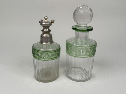 BACCARAT, atribuido a.
Frascos y pulverizador de v
