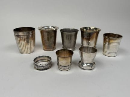 CHRISTOFLE und verschiedene Hersteller.
Set aus 5 