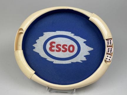 ESSO.
Ovaler Spielbrett aus cremefarbenem Kunststo