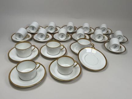 Porzellan aus der Sologne.
Kaffee- und Teeservice 