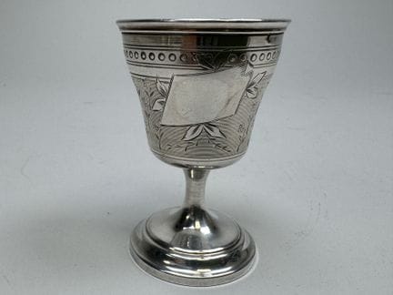 Eierbecher aus 950/1000er Silber, Minerva-Punzieru