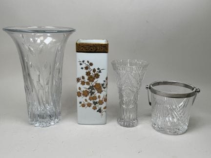 Set bestehend aus zwei geschliffenen Kristallvasen