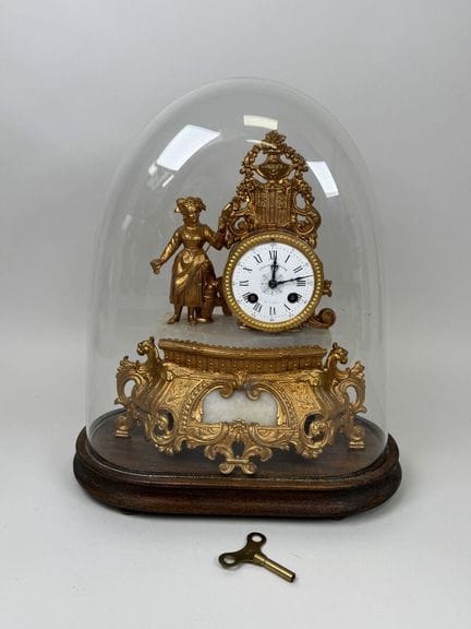 ANGLADE JEUNE in Tours.
Präzisionspendeluhr mit ve