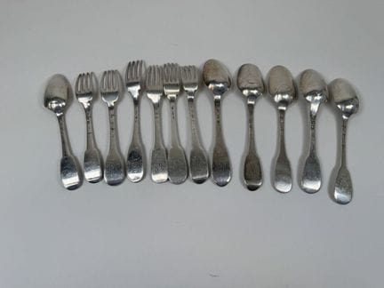 Set bestehend aus 6 Gabeln und 6 Esslöffeln aus 95