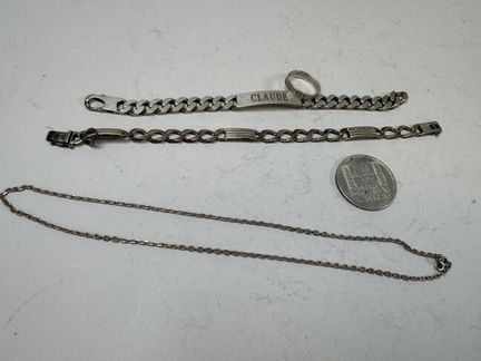 Silberschmuckset bestehend aus: zwei Armreifen, ei