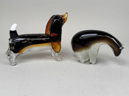 MURANO, 20. Jahrhundert.
Hund und Bär.
Zwei Figure
