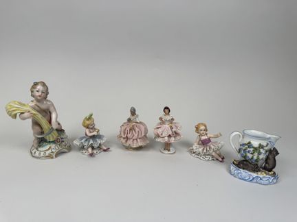 DRESDEN und verschiedene andere Orte.
Ensemble aus
