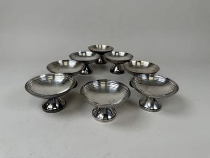 Set aus 8 Obst- oder Eisschalen aus versilbertem M