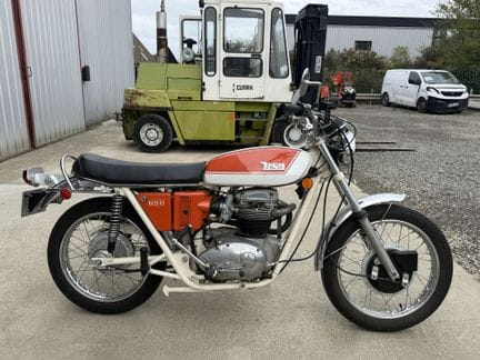 BSA 650 Firebird Scrambler
1971年1月1日

车型：FIREBIRD
