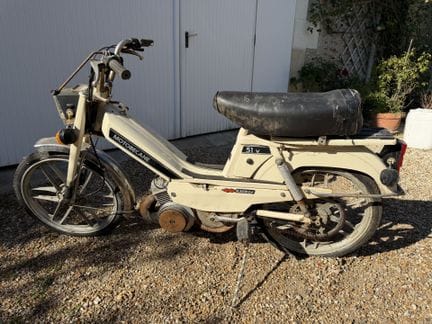 MOTOBÉCANE 51V
28/04/1978

Type : CM / 51 V
N° de 