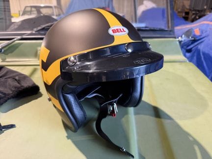 BELL - Scrambler DUCATI.
Casque modèle CUSTOM 500.