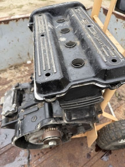 Moteur de KAWAZAKI GPZ 900 R Ninja de 1984.
N° de 