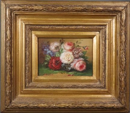 École XXe.
Fleurs.
Huile sur panneau signée en bas