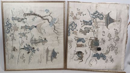 Asie, début XXe.
Deux soies et tissus brodés figur