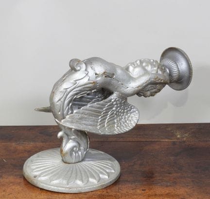 Gusseisernes Ornament in Form eines Engelchens, gr