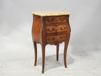 Comodino in legno, impiallacciatura e intarsio, co