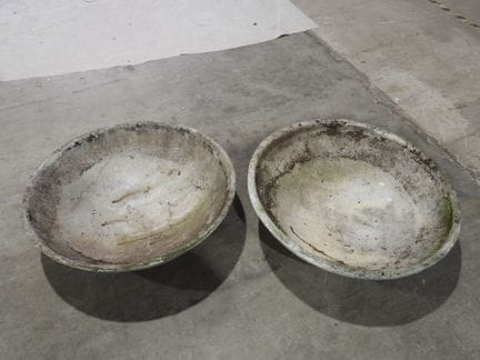 GUHL-style.
Pair of fiber-cement basins.
Diameter: