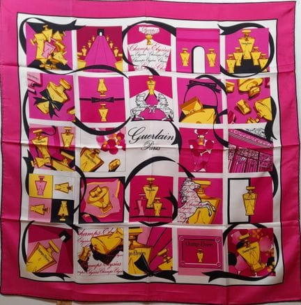 GUERLAIN, PARÍS.
Pañuelo de sarga de seda con el m