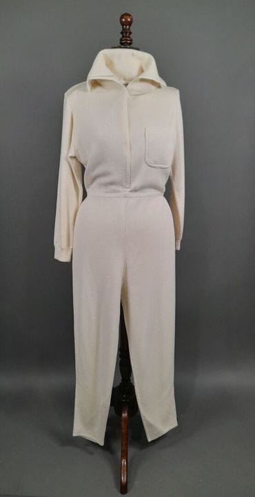 COURREGES, PARIS.
Combinaison à manches longues et