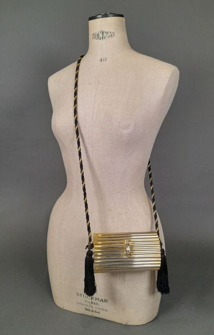 YVES SAINT LAURENT, PARIS.
Modèle Evening Purse.
M