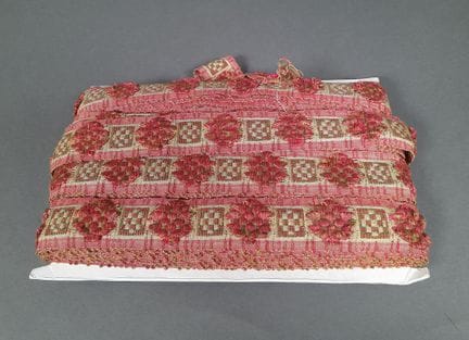 FM CREATION, PARIS.
Passementerie en viscose à déc