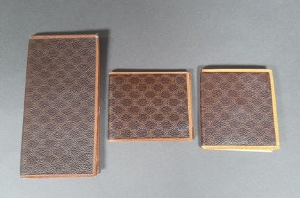 CELINE, PARÍS
Tres artículos de marroquinería pequ