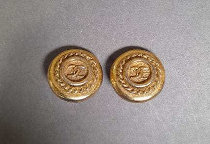 CHANEL, PARIS.
Pair of ear clips in gilded metal.
