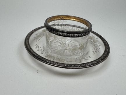 Small sugar bowl on a crystal stand, engraved with