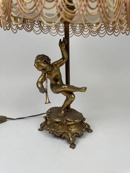 Petite lampe de chevet en laiton ou bronze à décor